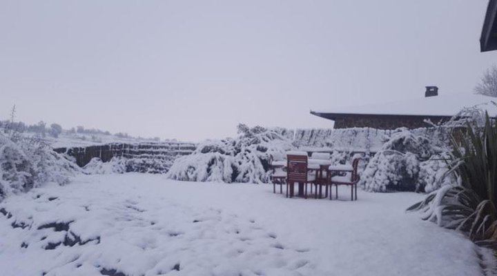 Over The Edge Cottage 1