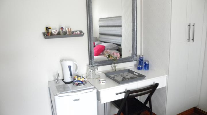 The Guesthouse @ Kopke Classic Cars