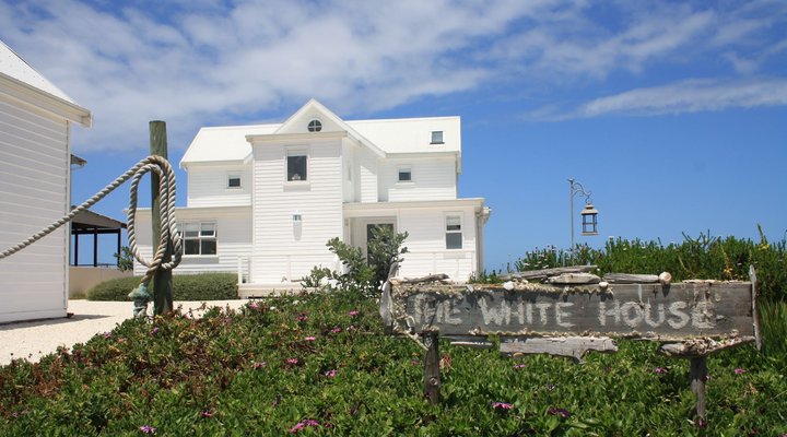 The White House Beach Villa