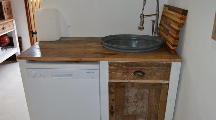 16 on Beach Crescent