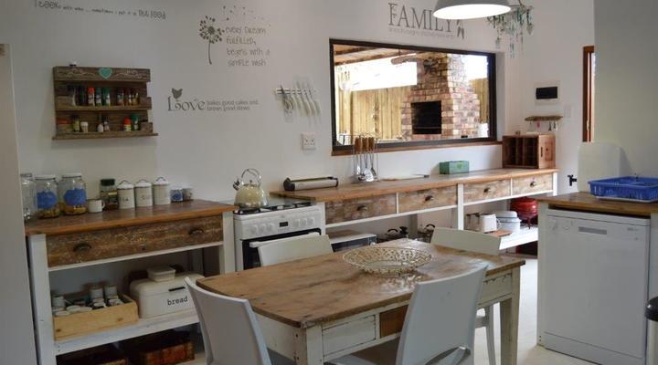 16 on Beach Crescent