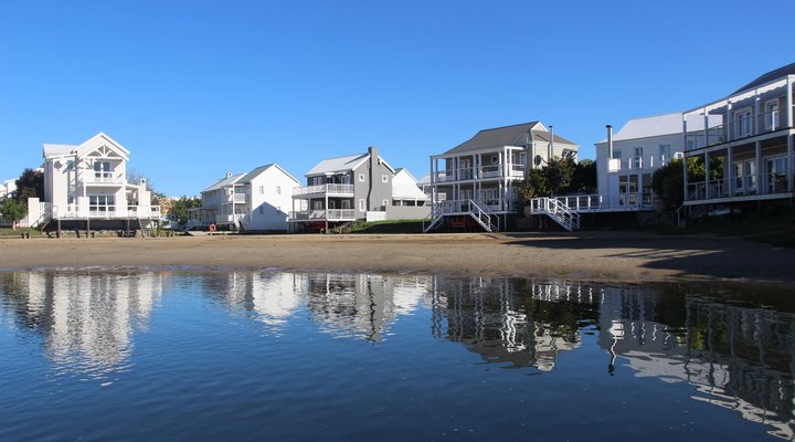 Cherry Blossom Cottage On Thesen Islands