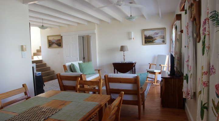 Cherry Blossom Cottage On Thesen Islands