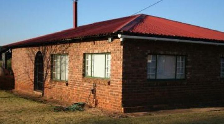 High-Side Tavern and Planters Lodge