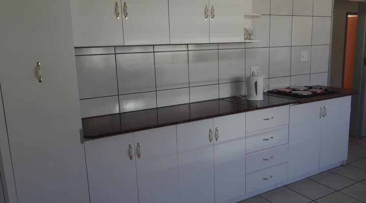 Travellers Stop and Stay Guest House