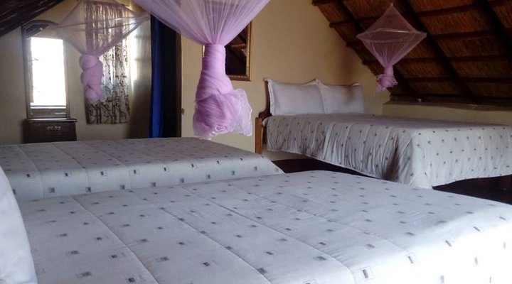 Liya Lodge & Campsite