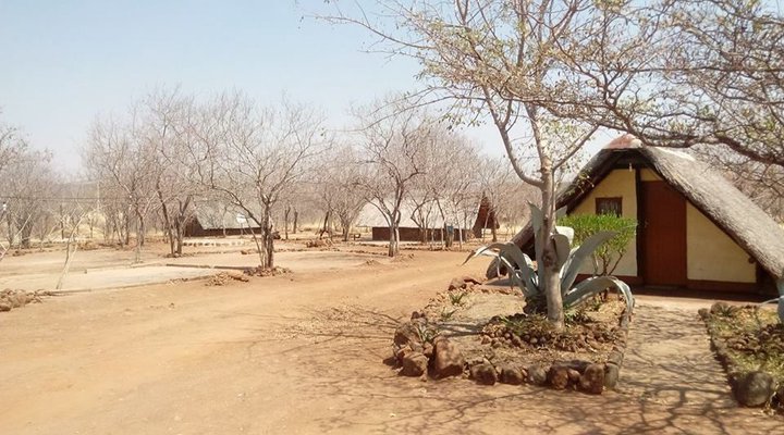 Liya Lodge & Campsite