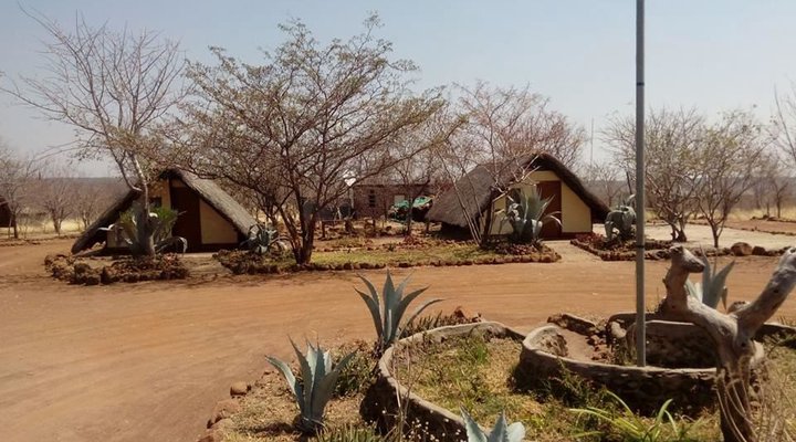 Liya Lodge & Campsite