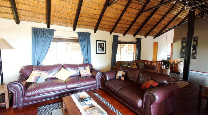 Tau Self-catering House