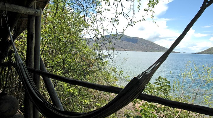 Domwe Island Camp