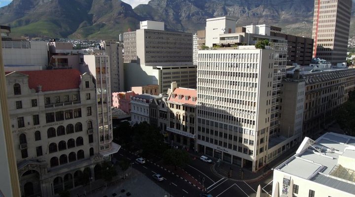 1006 The Piazza