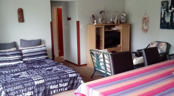 White Picket Fence Cottage on Immelman