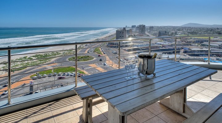Horizon Bay 903 Beachfront Self Catering Apartment