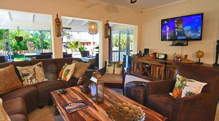 La Loggia on Broadwood