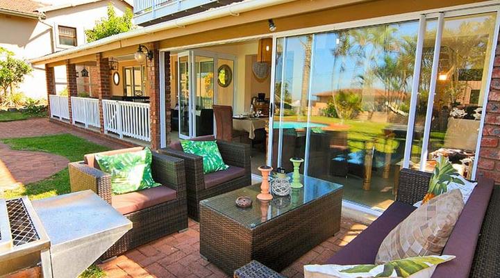 La Loggia on Broadwood