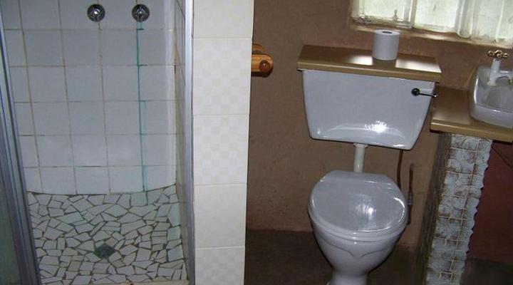 Berg-Plaas Guest House