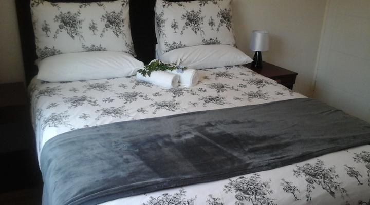 Wells Home - Guest Lodge