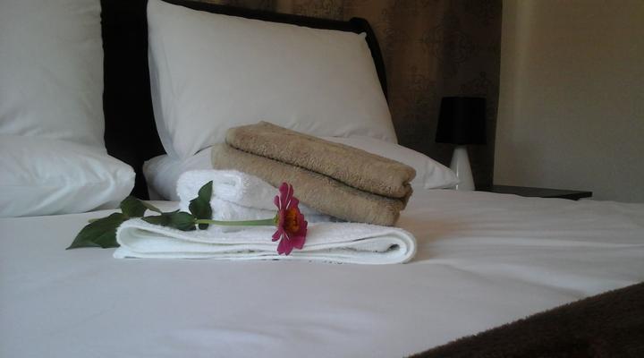 Wells Home - Guest Lodge