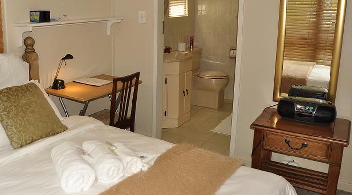 Crane's Nest Guest House @ 313 Aquila