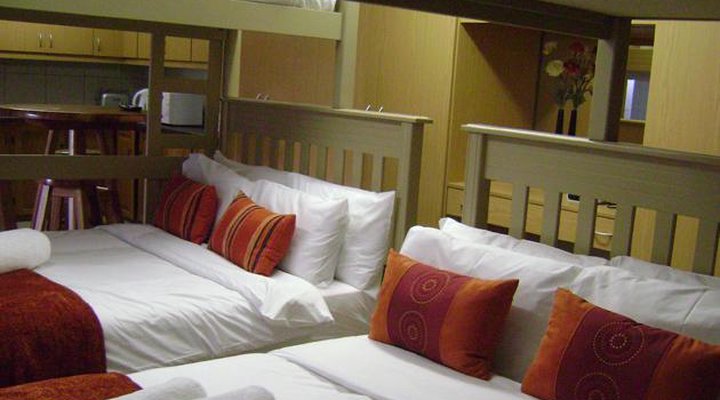 Crane's Nest Guest House @ 313 Aquila