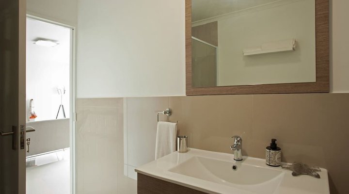 Azure - Beach Apartment