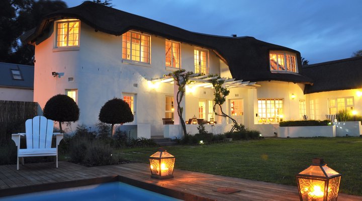 AlphaBed Bed and Breakfast