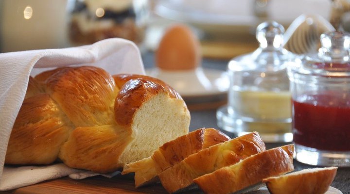 AlphaBed Bed and Breakfast