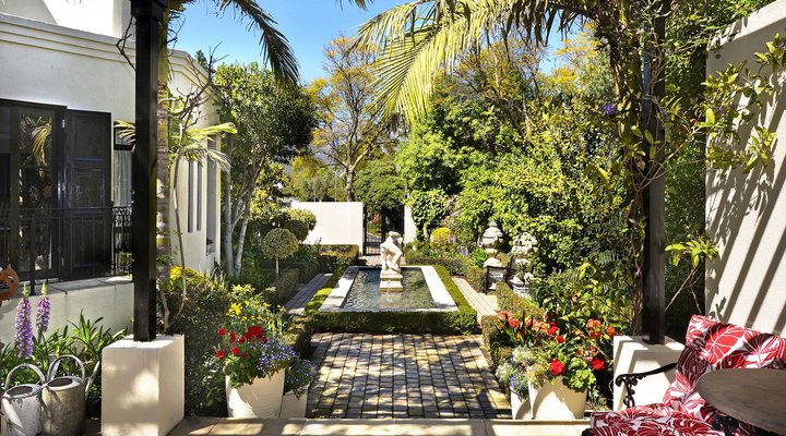 21 Roux Street Guesthouse
