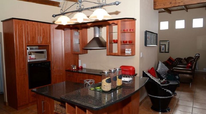 DeeKay's VIP Guesthouse