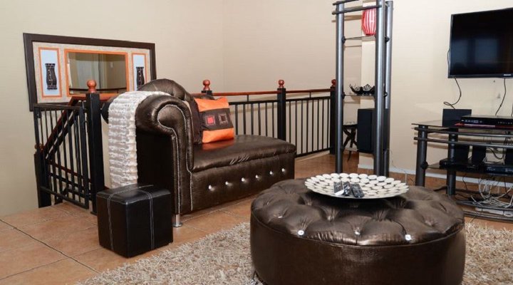 DeeKay's VIP Guesthouse