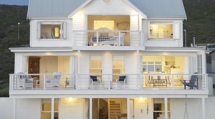 The White House Beach Villa