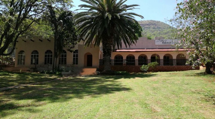 Valencia Country Lodge