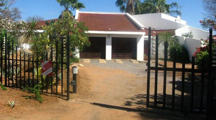 Le Bougainvillea Cottage