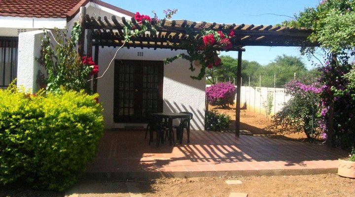 Le Bougainvillea Cottage