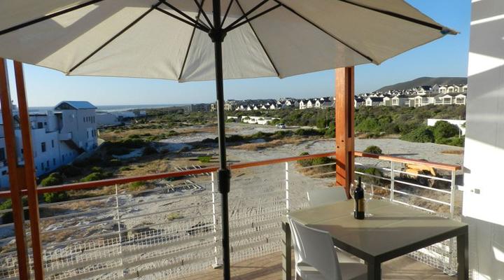 Big Bay Stunning Upmarket Apartment