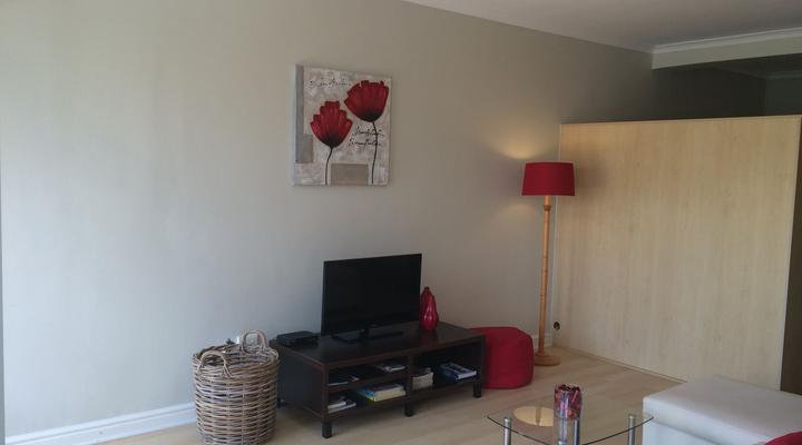 Apartment 9, Piccadilly Court