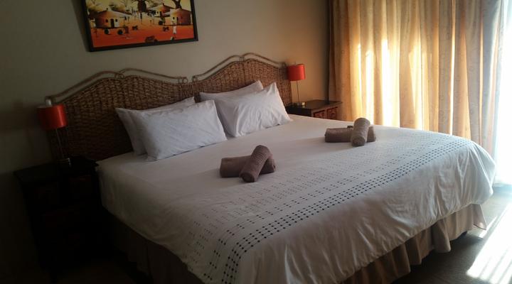 Tushiya Guest Lodge - Besembos