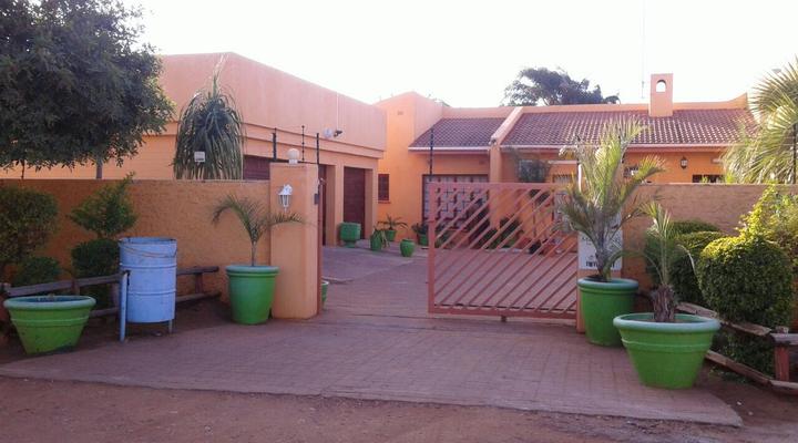 Inca-Rose Guest House