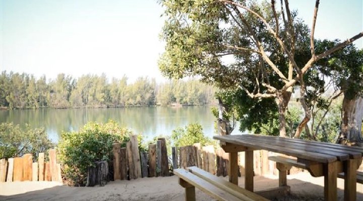 The Hatchery - beach and lagoon experience