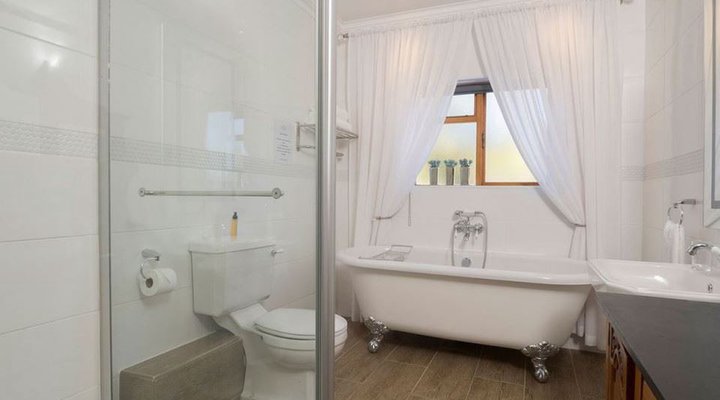 Madison Manor Boutique Hotel