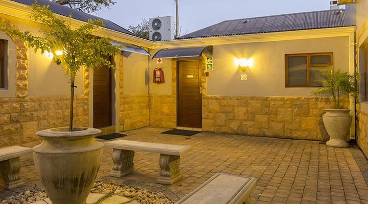 Madison Manor Boutique Hotel
