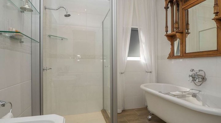 Madison Manor Boutique Hotel