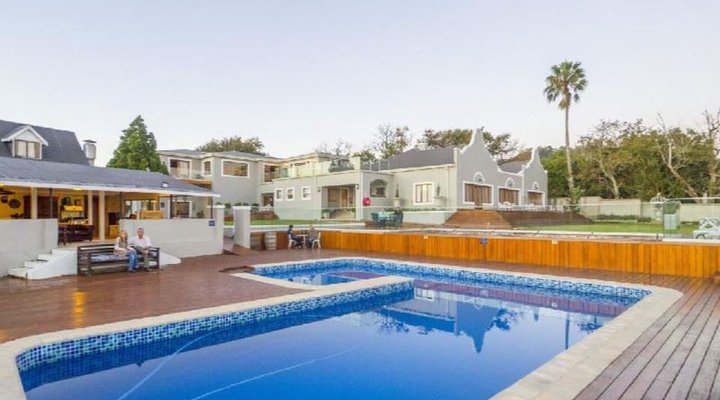 Madison Manor Boutique Hotel