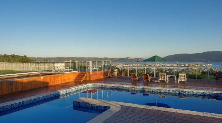 Madison Manor Boutique Hotel