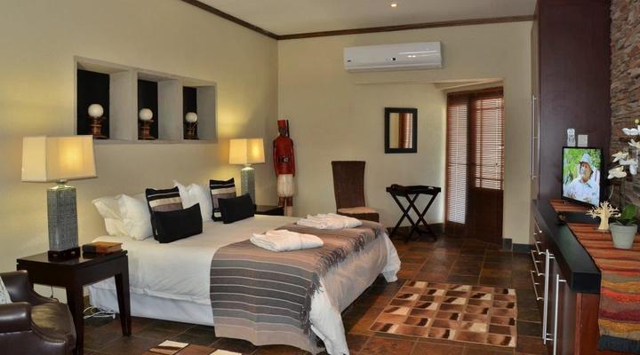 Thuru Lodge & Safaris