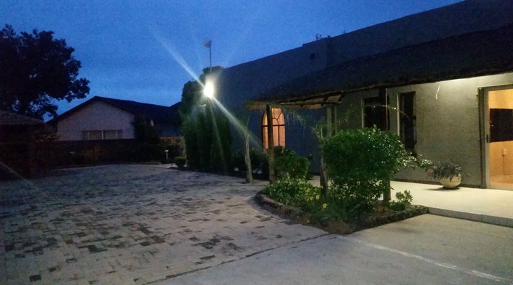 Tushiya Guest Lodge - Krisant 