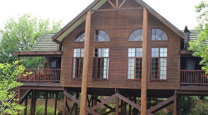 Ligna Lodge