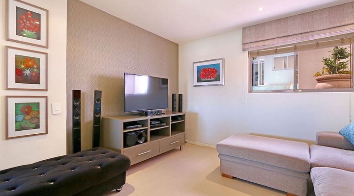 Saints Villa