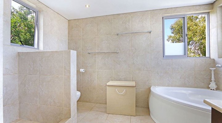 Saints Villa
