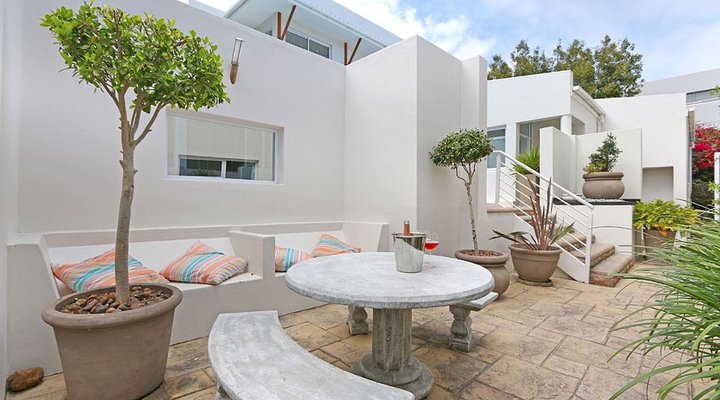 Saints Villa